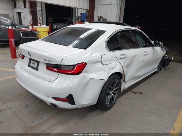 3MW5R1J02L8B23032 BMW 330I