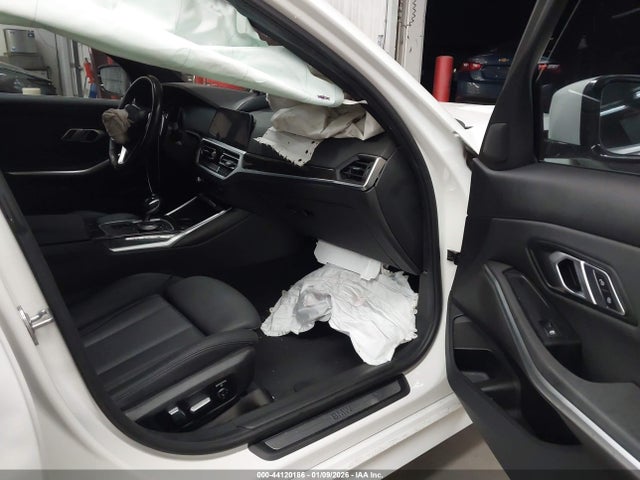 3MW5R1J02L8B23032 BMW 330I