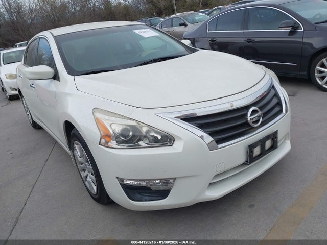 Продаж на аукціоні авто 2015 Nissan Altima 2.5 S, vin: 1N4AL3AP8FN865745, номер лоту: 44120216