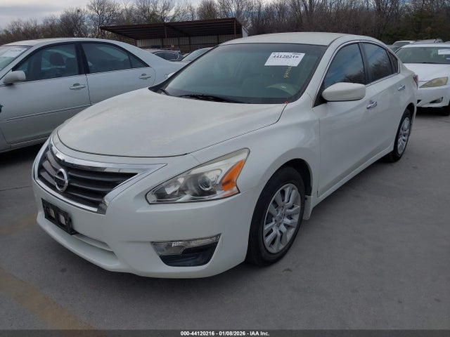 Продаж на аукціоні авто 2015 Nissan Altima 2.5 S, vin: 1N4AL3AP8FN865745, номер лоту: 44120216