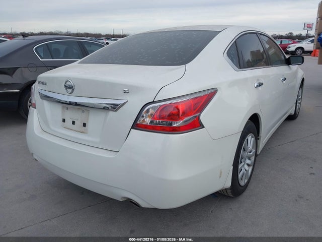 Продаж на аукціоні авто 2015 Nissan Altima 2.5 S, vin: 1N4AL3AP8FN865745, номер лоту: 44120216