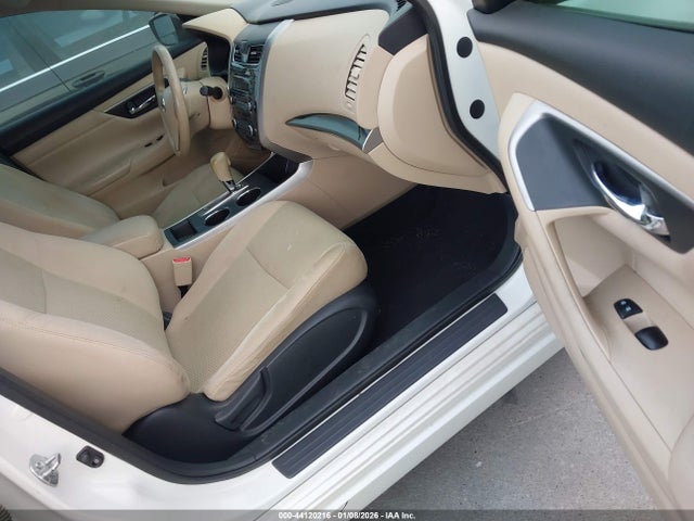 Продаж на аукціоні авто 2015 Nissan Altima 2.5 S, vin: 1N4AL3AP8FN865745, номер лоту: 44120216