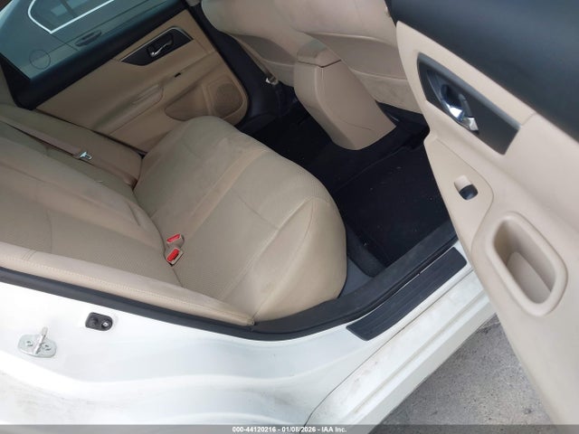 Продаж на аукціоні авто 2015 Nissan Altima 2.5 S, vin: 1N4AL3AP8FN865745, номер лоту: 44120216
