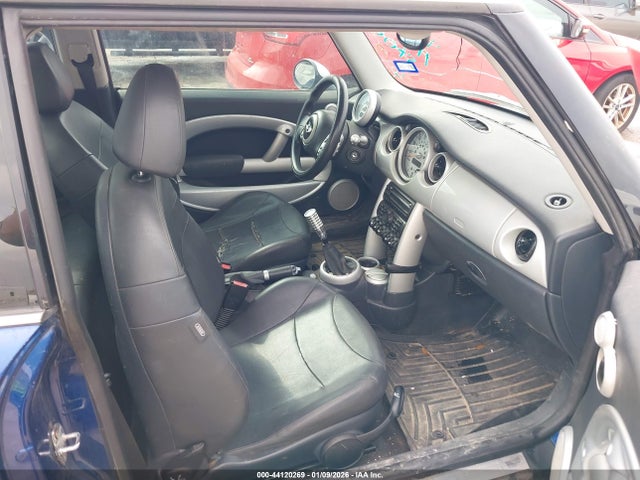 2004 MINI COOPER WMWRC33434TC51937 Photo 4