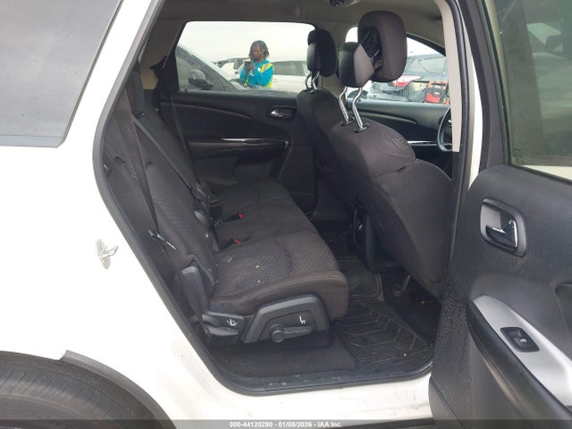 3C4PDCBG7ET142144 Dodge Journey Sxt