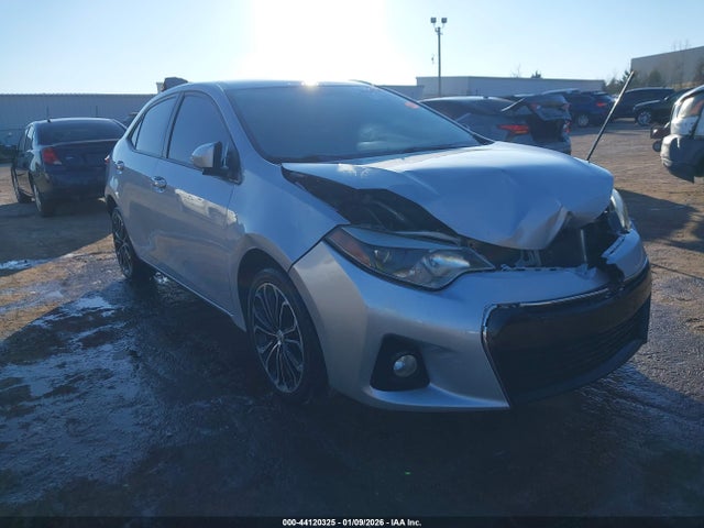 2015 TOYOTA COROLLA 5YFBURHE6FP333867