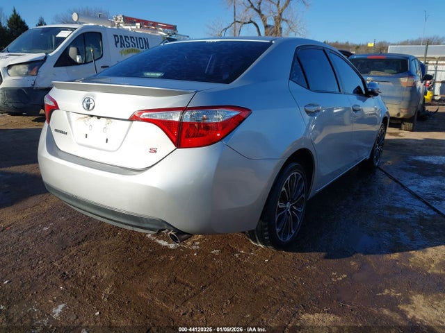 2015 TOYOTA COROLLA 5YFBURHE6FP333867 Photo 3