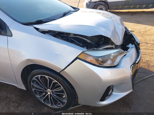 2015 TOYOTA COROLLA 5YFBURHE6FP333867 Photo 5
