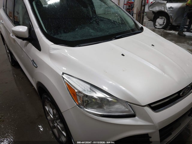1FMCU9J94FUA83108 Ford Escape Titanium