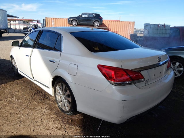 2011 TOYOTA AVALON 4T1BK3DB8BU410584 Photo 2