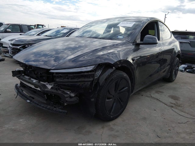 2026 TESLA MODEL Y 7SAYGDEE1TA409107 Photo 1