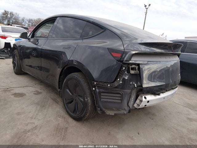 2026 TESLA MODEL Y 7SAYGDEE1TA409107 Photo 2