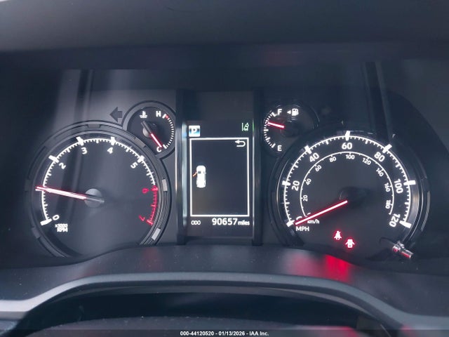 2020 TOYOTA 4RUNNER JTEBU5JR6L5753669 Photo 6