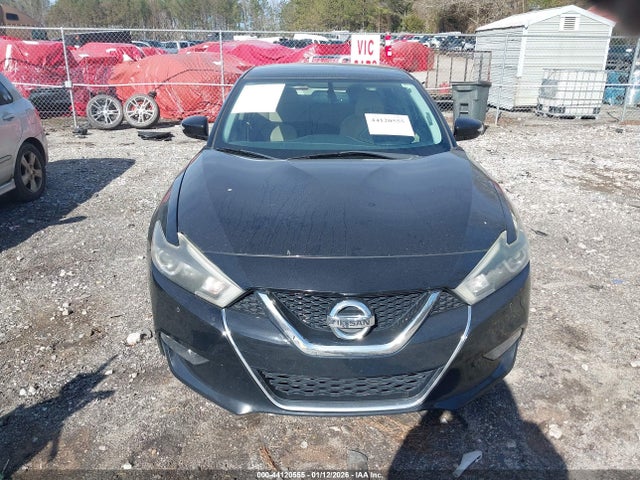 1N4AA6AP8JC389153 Nissan Maxima 3.5 Sv
