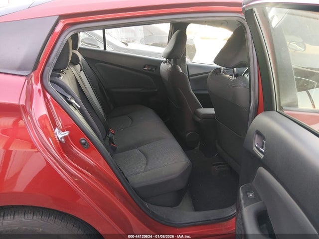 JTDKARFUXH3532788 Toyota Prius Three