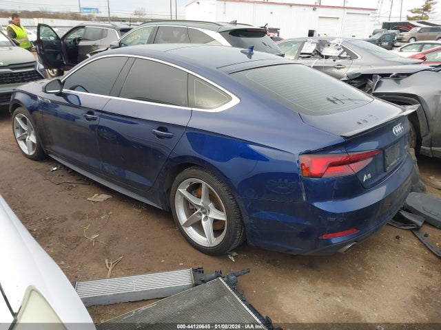 2019 AUDI A5 WAUENCF53KA038750 Photo 2