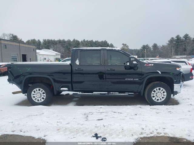 1GC1YNE78MF289518 Chevrolet Silverado 2500hd 4wd Standard Bed Lt