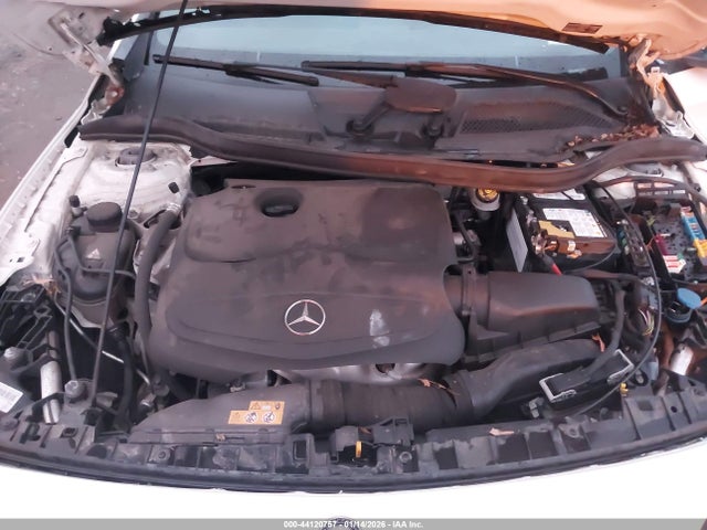 2017 MERCEDES-BENZ GLA 250 WDCTG4GB1HJ318779 Photo 9