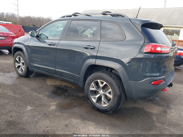 44120839 :رقم المزاد ، 1C4PJMBS0HW614086 vin ، 2017 Jeep Cherokee Trailhawk 4x4 مزاد بيع