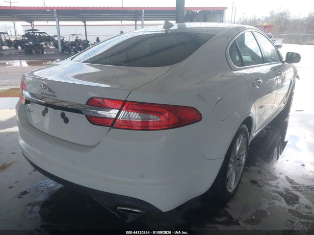 2015 JAGUAR XF SAJWA0FS4FPU43267 Photo 3