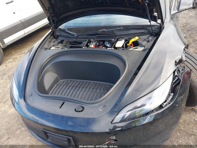 Продажа на аукционе авто 2025 Tesla Model 3 Long Range All-wheel Drive, vin: 5YJ3E1EB0SF982731, номер лота: 44120850