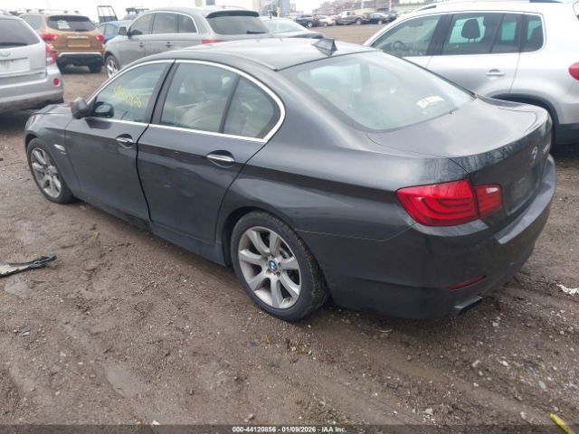 2011 BMW 550I WBAFU9C54BC785230 Photo 2