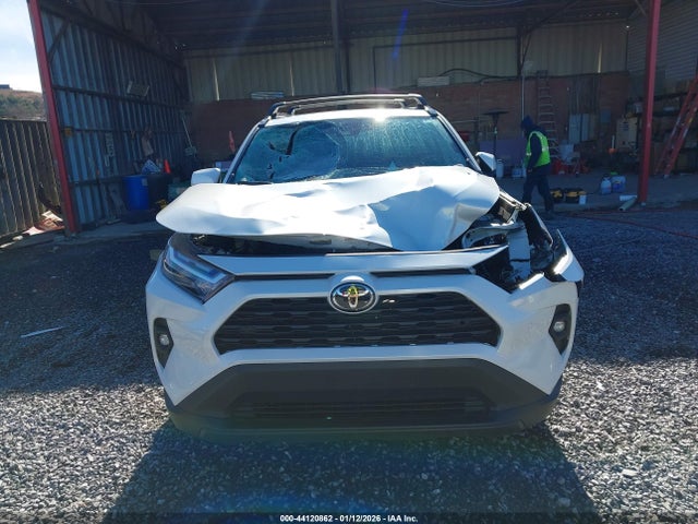 Toyota Rav4 Xle Premium 2024 2T3A1RFV8RW492715 Image 12