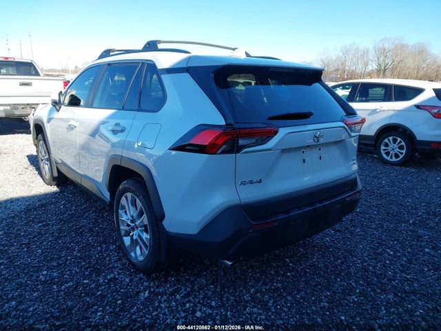 Toyota Rav4 Xle Premium 2024 2T3A1RFV8RW492715 Image 3