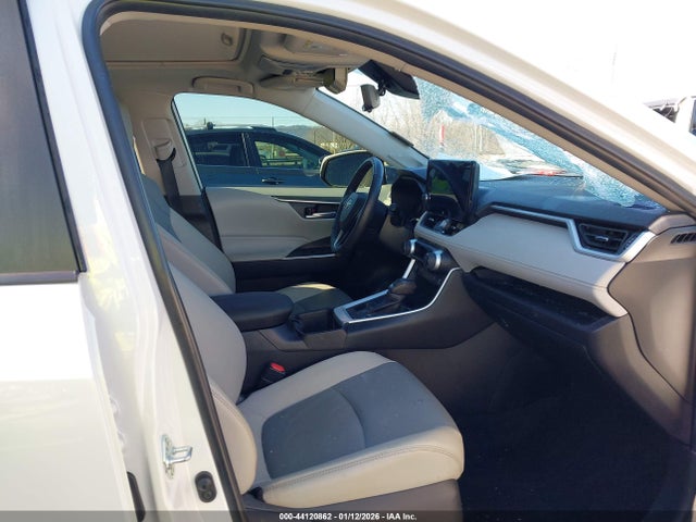 Toyota Rav4 Xle Premium 2024 2T3A1RFV8RW492715 Image 5