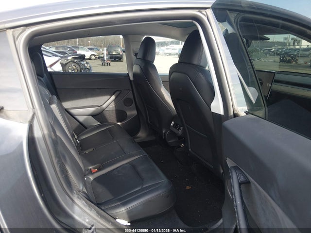 Продажа на аукционе авто 2023 Tesla Model Y Awd/long Range Dual Motor All-wheel Drive, vin: 7SAYGDEE3PF764904, номер лота: 44120890