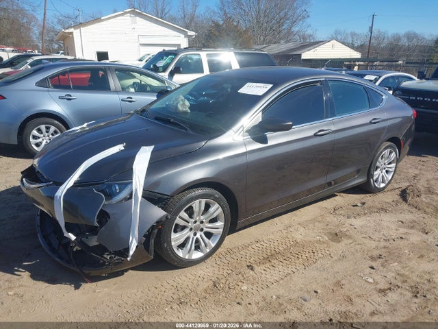 44120959 :رقم المزاد ، 1C3CCCAB6FN753117 vin ، 2015 Chrysler 200 Limited مزاد بيع