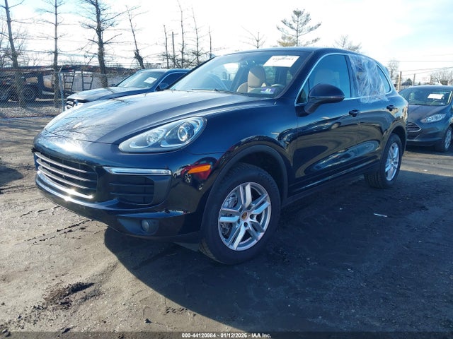 2016 PORSCHE CAYENNE WP1AA2A25GLA10088 Photo 1
