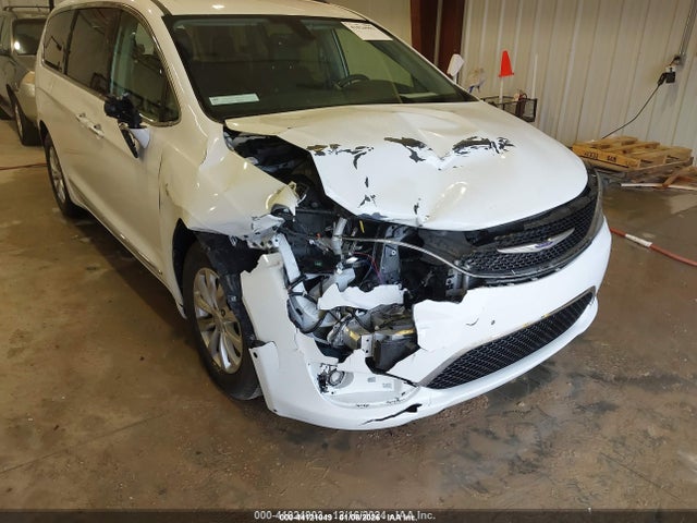 2C4RC1BG1KR554106 Chrysler Pacifica Touring L
