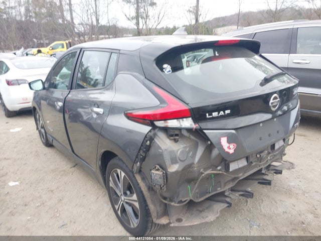 1N4AZ1CP7JC305364 Nissan LEAF SV