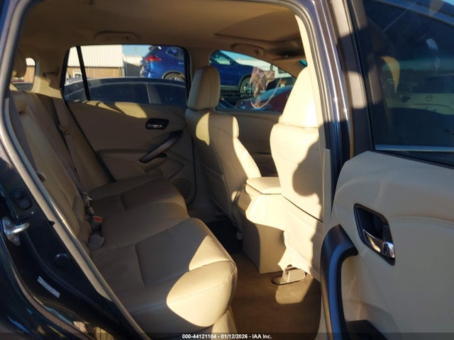 44121104 :رقم المزاد ، 5J8TB3H53FL008434 vin ، 2015 Acura Rdx مزاد بيع