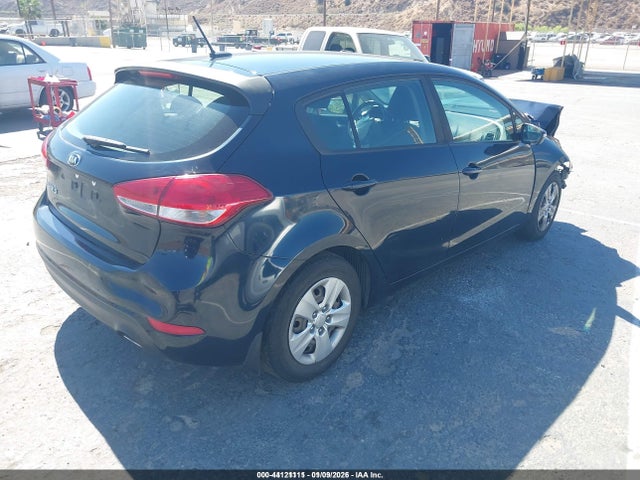 KIA FORTE LX 2018 KNAFK5A82J5773706 Image 4