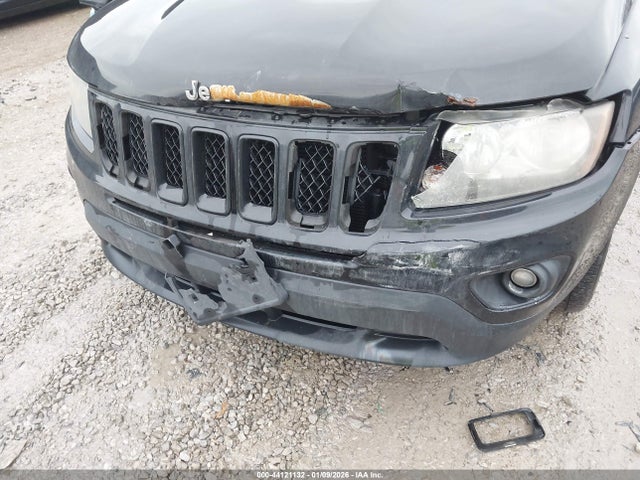 2012 JEEP COMPASS 1C4NJCEBXCD696443 Photo 5