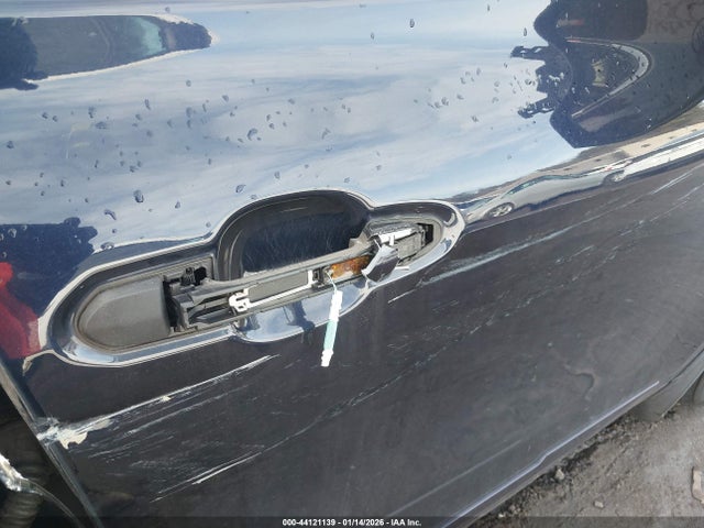 5TDCZRBH4LS012051 Toyota Highlander L