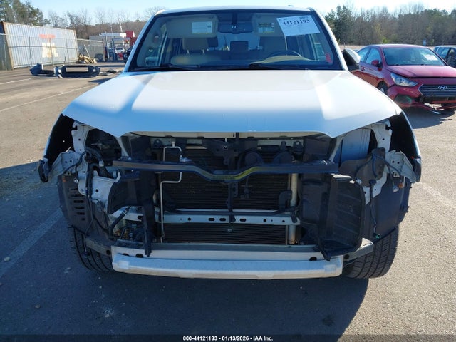 JTEZU5JR2E5074256 Toyota 4runner Sr5 Premium