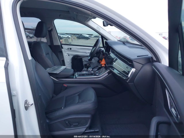 2021 AUDI Q7 WA1LJAF70MD039295 Photo 4