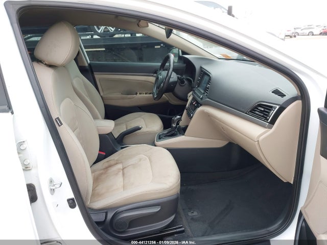 5NPD84LF1HH026591 Hyundai ELANTRA SE