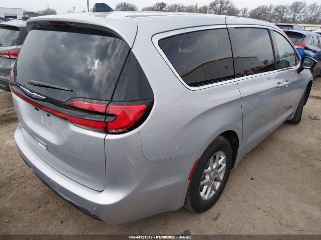2026 CHRYSLER PACIFICA 2C4RC1BG5TR179998 Photo 3