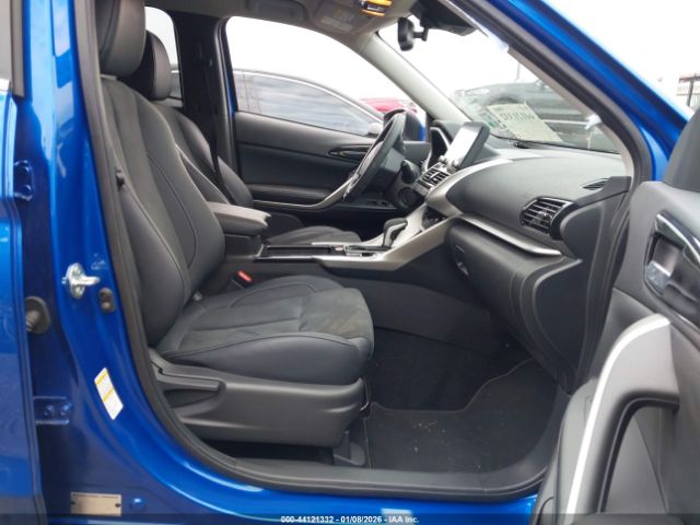 2025 MITSUBISHI ECLIPSE CROSS JA4ATWAAXSZ044196 Photo 4