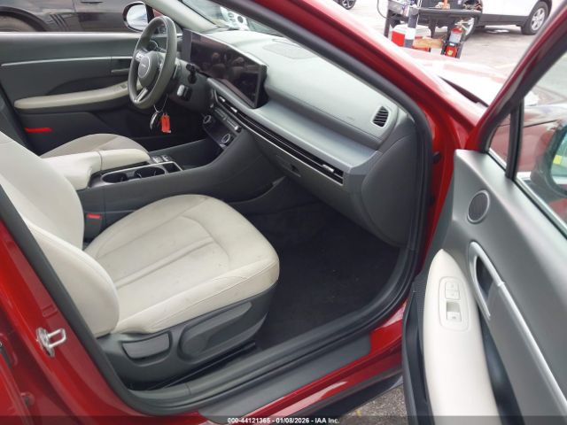 2024 HYUNDAI SONATA KMHL64JA2RA374980 Photo 4