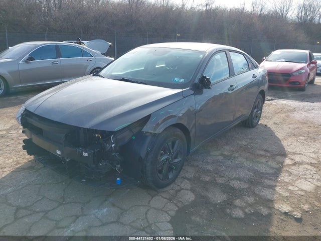 KMHLM4AG7PU586912 Hyundai ELANTRA SEL