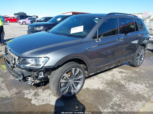 3VV3B7AX1MM011184 Volkswagen Tiguan 2.0t Se/2.0t Se R-line Black/2.0t Sel