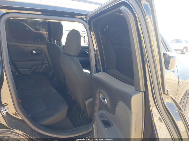 ZACNJDA11NPN82397 Jeep Renegade Sport 4x4