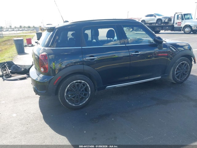 2016 MINI COUNTRYMAN WMWZC3C50GWT07650 Photo 3
