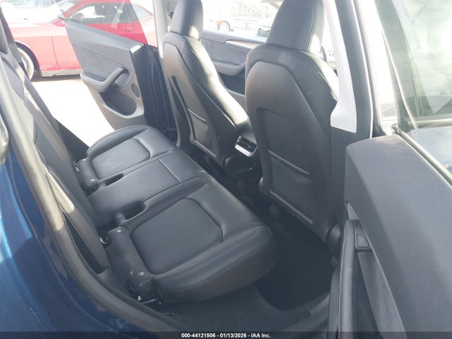 2024 Tesla Model Y Performance Dual Motor All-wheel Drive მანქანა იყიდება აუქციონზე, vin: 7SAYGDEF7RF042041, აუქციონის ნომერი: 44121506