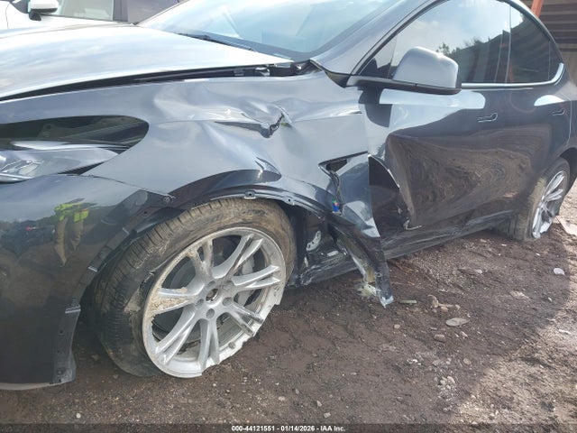 2024 TESLA MODEL Y 7SAYGDEE2RA232074 Photo 5